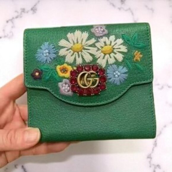 NIB Authentic Gucci Textured Calfskin Crystal Fiori Floral Embroidered GG Wallet - Picture 1 of 6